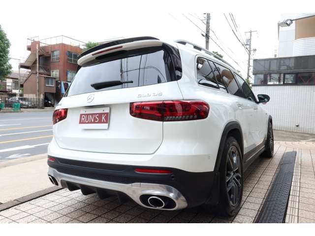 Mercedes-Benz GLB 4
