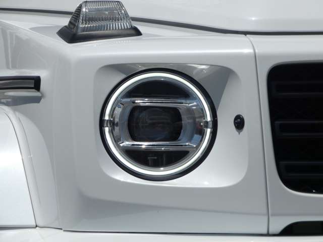 Mercedes-Benz G-Class 3