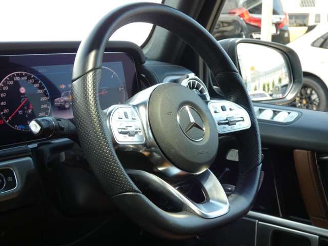 Mercedes-Benz G-Class 9