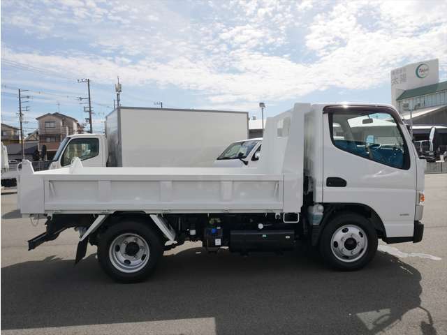 Mitsubishi Fuso Canter 11