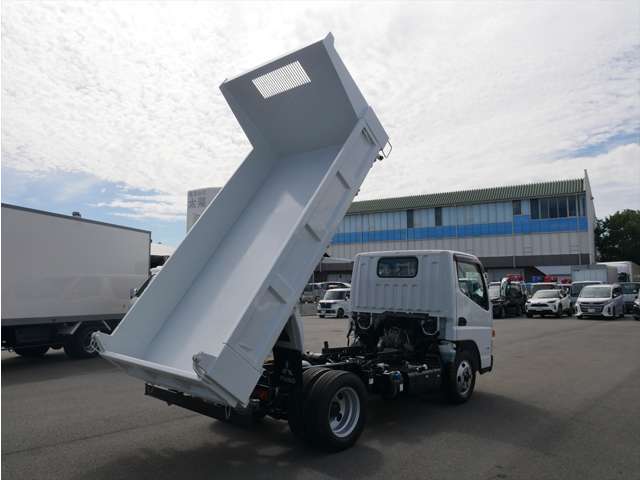 Mitsubishi Fuso Canter 6