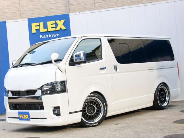Toyota Hiace Van 5