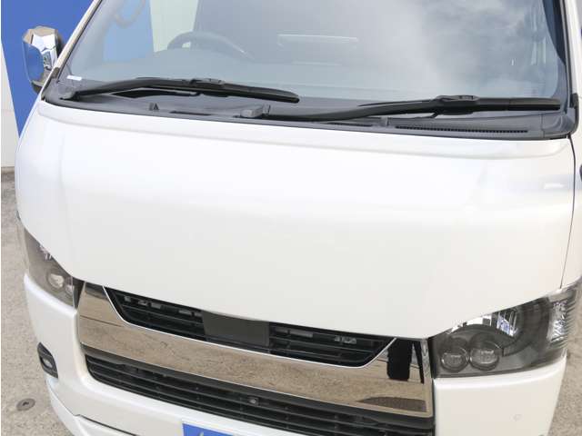 Toyota Hiace Van 6