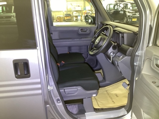 Honda N-VAN 11