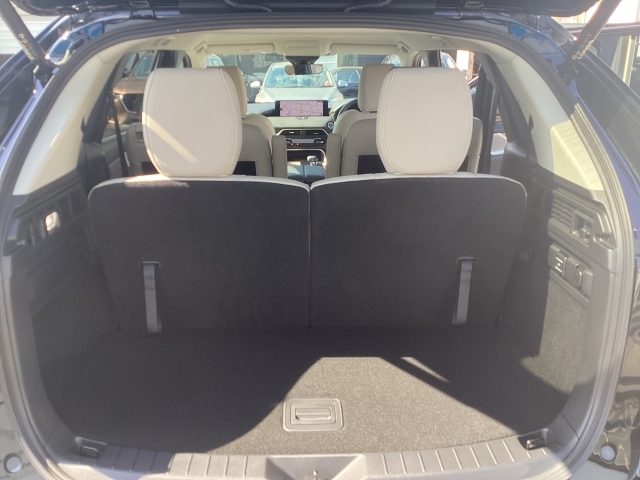Mazda CX-80 10