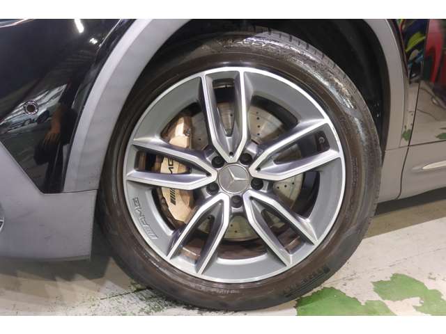 Mercedes-Benz GLB 11