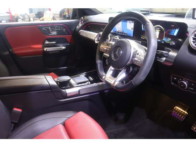 Mercedes-Benz GLB 5