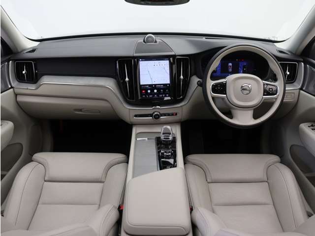 Volvo XC60 4