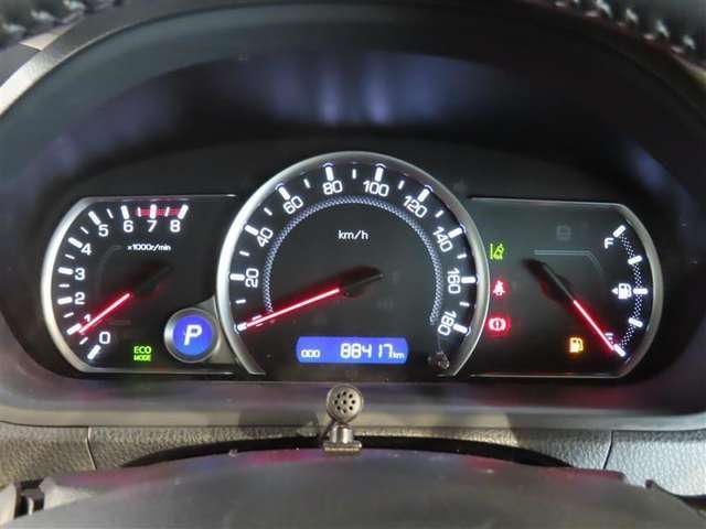 Toyota Voxy 8