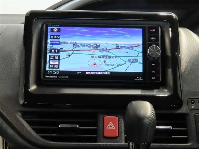 Toyota Voxy 9