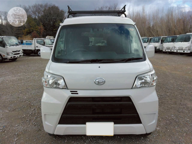 Daihatsu Hijet Cargo 2