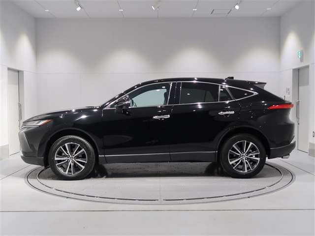 Toyota Harrier 3