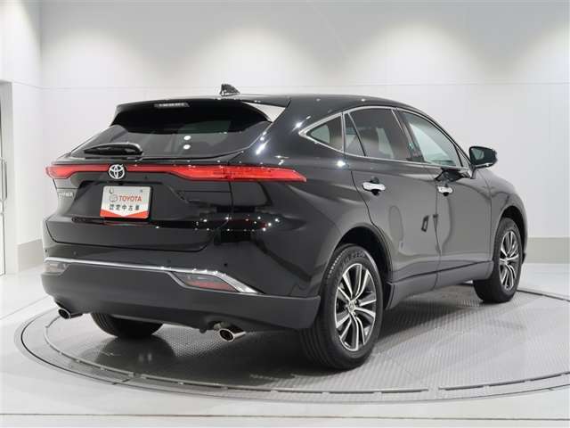 Toyota Harrier 4