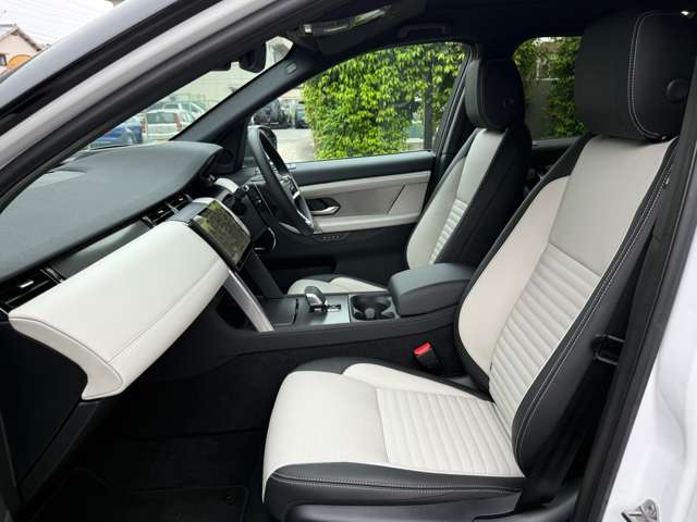 Land Rover Discovery Sport 5