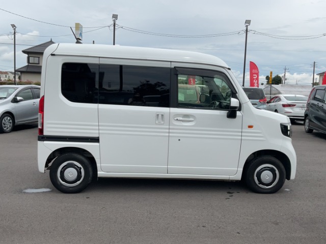 Honda N-VAN 11