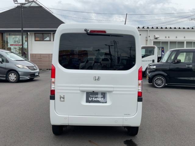 Honda N-VAN 9