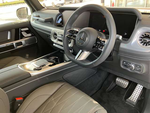 Mercedes-Benz G-Class 9