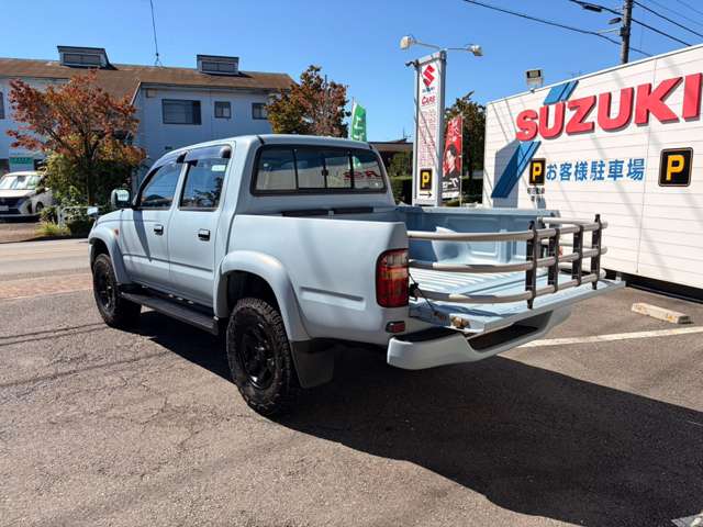 Toyota Hilux 5
