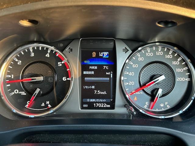 Toyota Hilux 12
