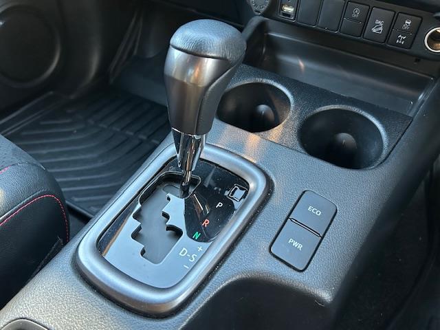 Toyota Hilux 9