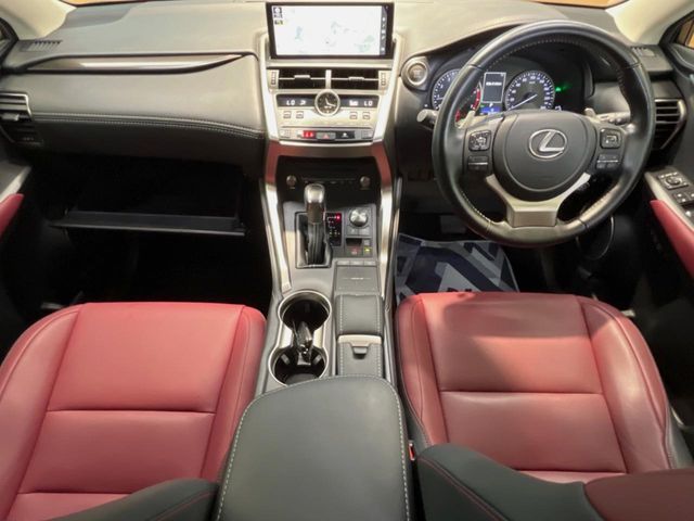 Lexus NX 2