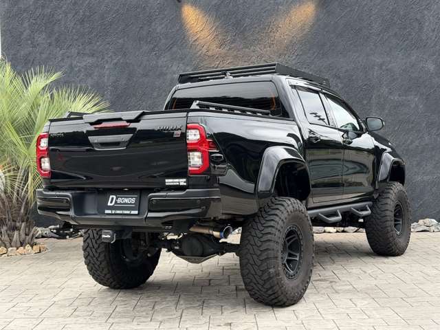 Toyota Hilux 7