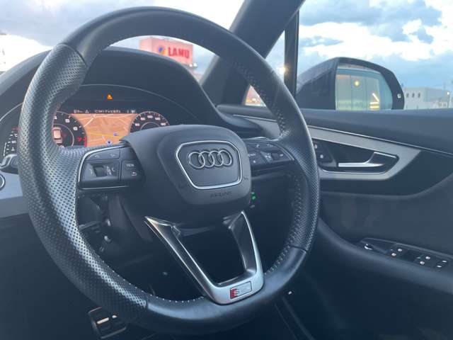 Audi Q7 5