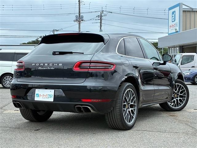 Porsche Macan 7
