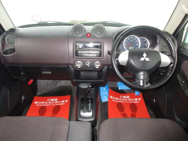 Mitsubishi Pajero Mini 2