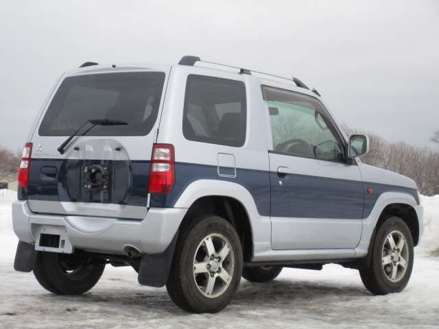 Mitsubishi Pajero Mini 9