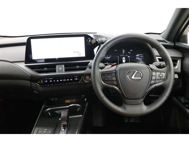 Lexus UX 5