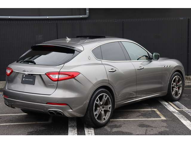 Maserati Levante 4