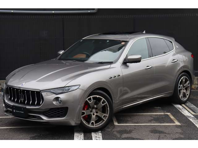 Maserati Levante 5