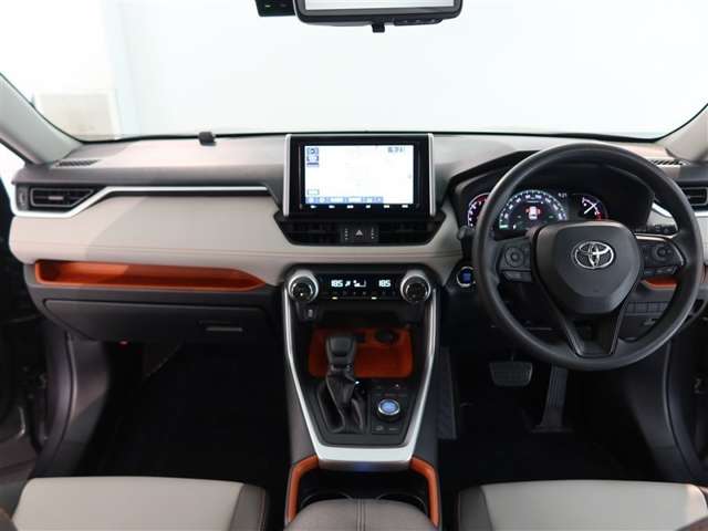 Toyota RAV4 8