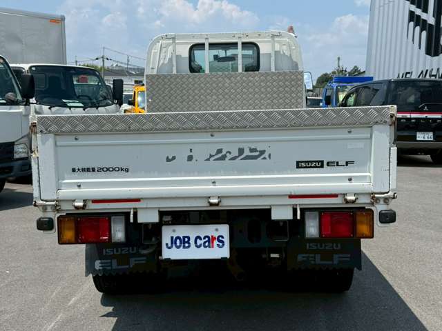 Isuzu Elf 9