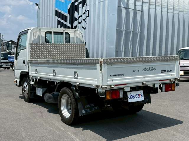 Isuzu Elf 10