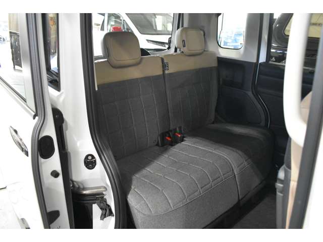 Mitsubishi Delica Mini 12
