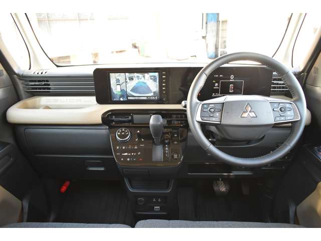 Mitsubishi Delica Mini 2
