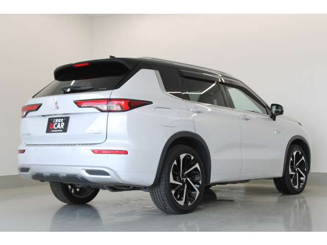 Mitsubishi Outlander 7