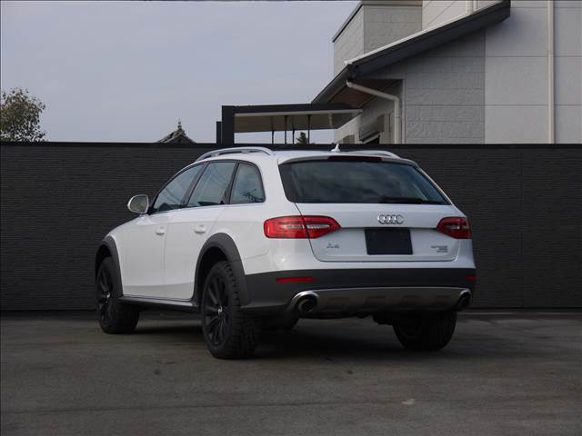 Audi A4 Allroad Quattro 10