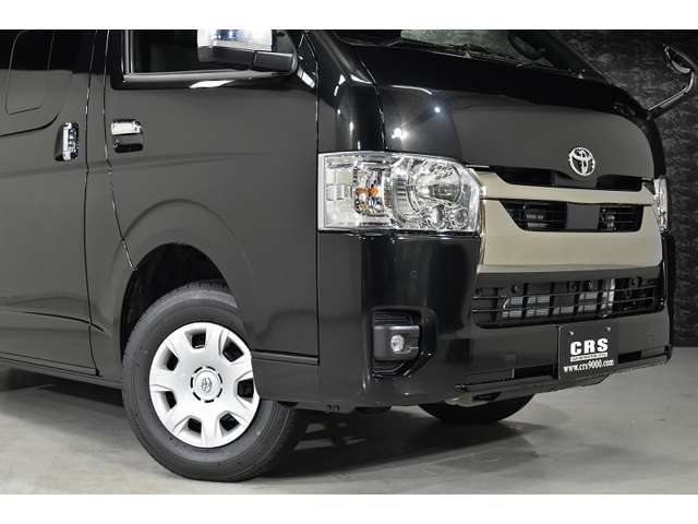 Toyota Hiace Van 11
