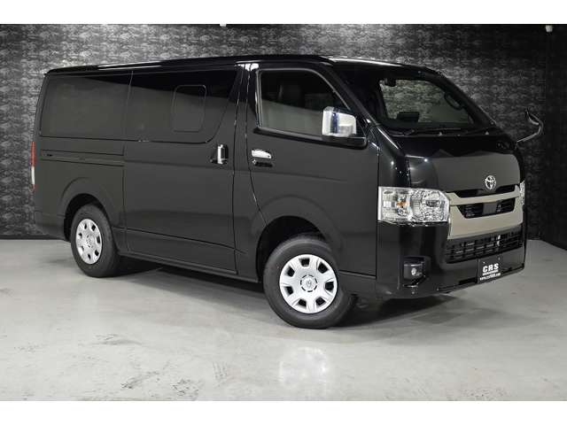 Toyota Hiace Van 8