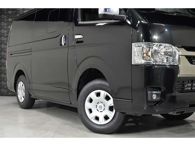 Toyota Hiace Van 10