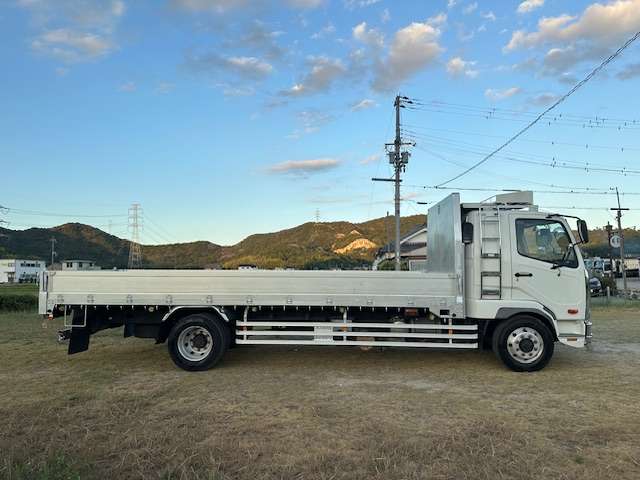 Mitsubishi Fuso Fighter 11
