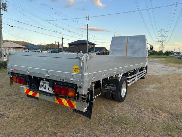 Mitsubishi Fuso Fighter 9