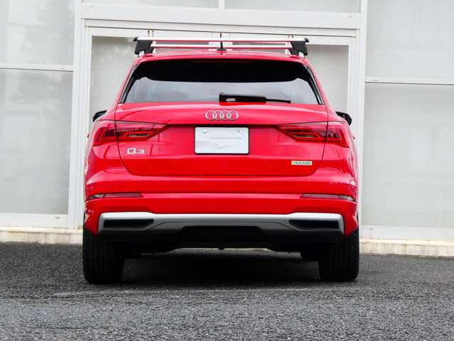 Audi Q3 8