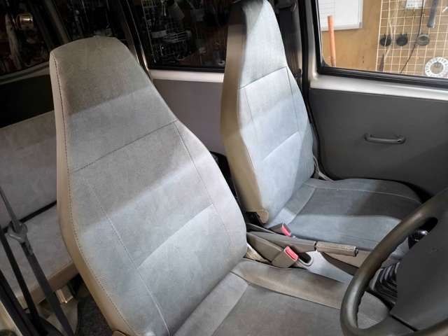 Mitsubishi Minicab Van 6
