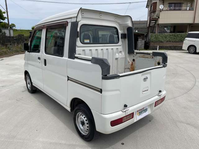 Daihatsu Hijet Deck Van 9
