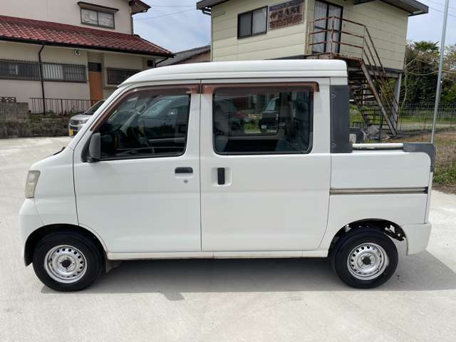 Daihatsu Hijet Deck Van 10