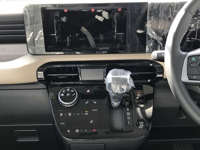 Mitsubishi Delica Mini 12